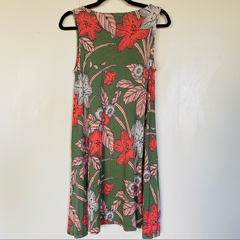 Floral Springtime Dress - Picture 2 of 5